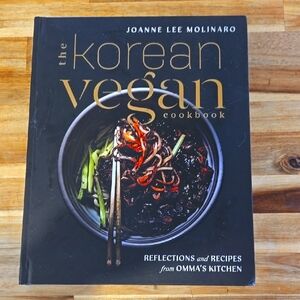 The Korean Vegan Cookbook by Joanne Lee Molinaro - Black Cover